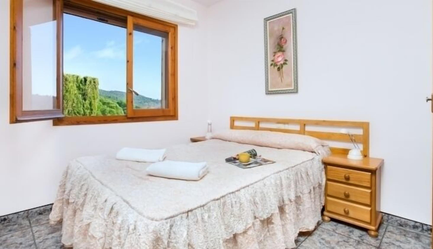 Bedroom 3, Villa Sophie, Girona