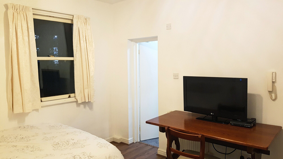 Bedroom 2, The Greenwich Pensioner, London