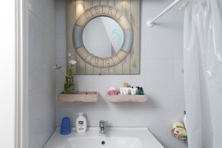Bathroom 4, Messinian Blue SeaSide Villa, Peloponnese