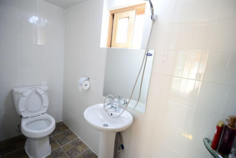 Bathroom 4, Gyeongju Hanok1st, Gyeongju