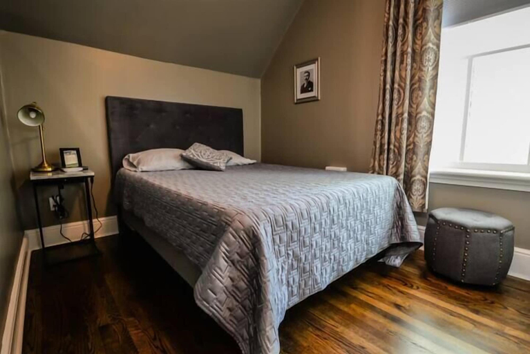Bedroom 3, Stratford Suites - 66 Daly Ave, Perth