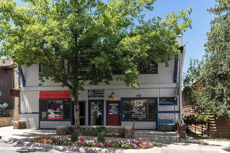 Exterior & Views 2, SoCal Vacations - Village Inn, San Bernardino
