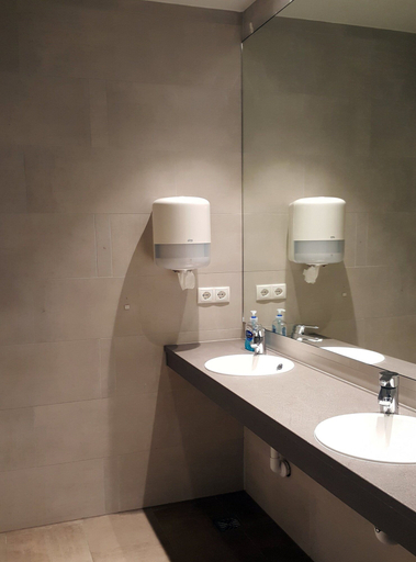 Bathroom 4, Lækur Hostel, Reykjavík
