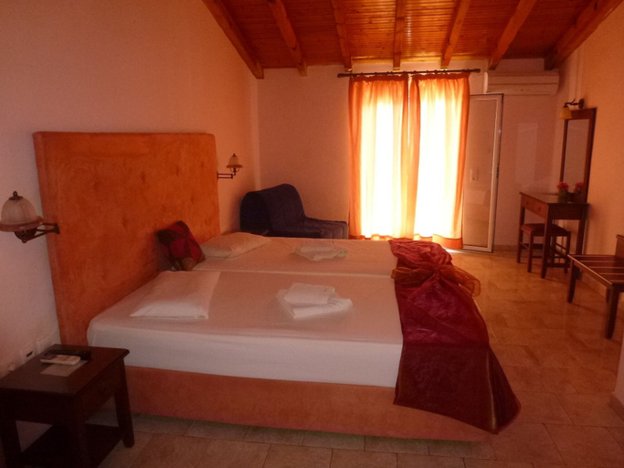 Bedroom 2, Galini Studios, Ionian Islands