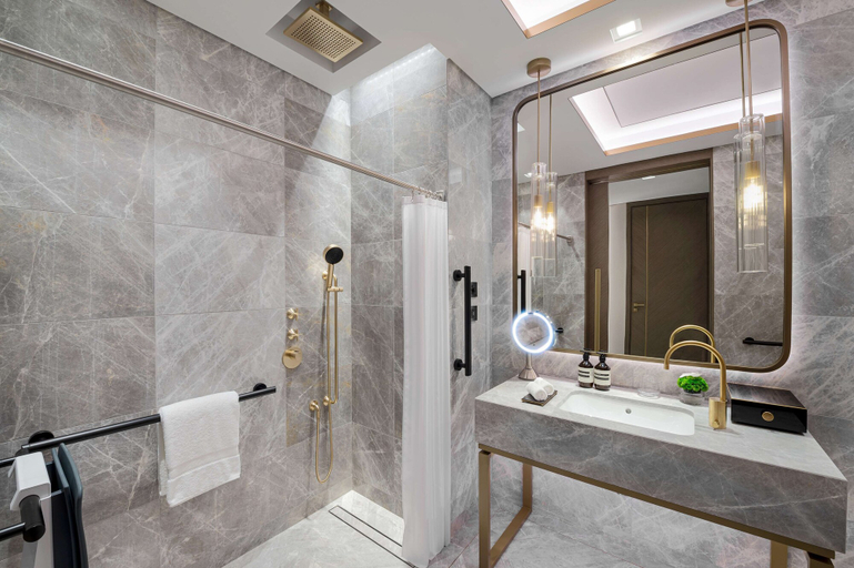 Bathroom 5, Waldorf Astoria Kuwait