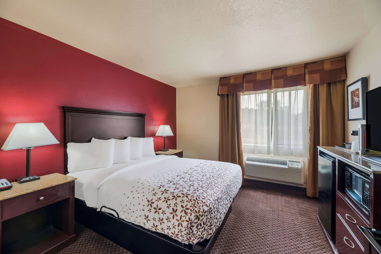 Bedroom 2, SureStay Plus Hotel by Best Western Silver City, Grant