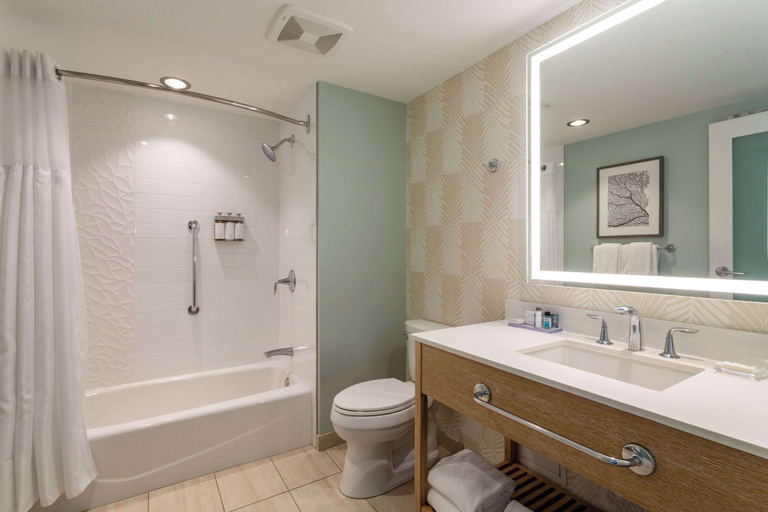 Bathroom 5, Wyndham Grand Clearwater Beach, Pinellas