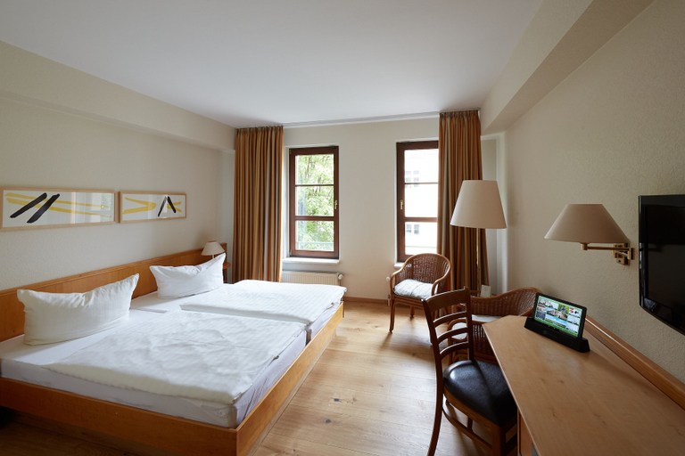Bedroom 3, Hotel Garni Zum Eichwerder, Uckermark