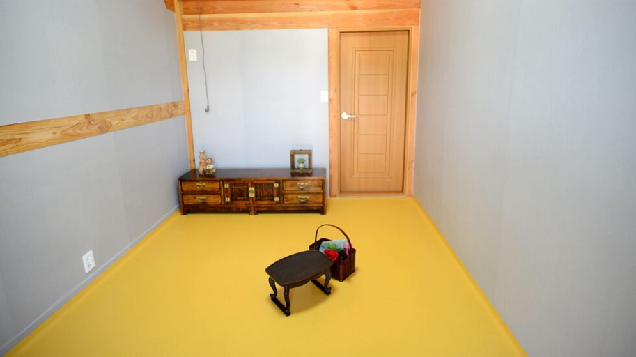 Bedroom 3, Gyeongju Hanok1st, Gyeongju