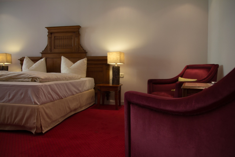 Bedroom 4, Hotel Goldener Hirsch, Ansbach