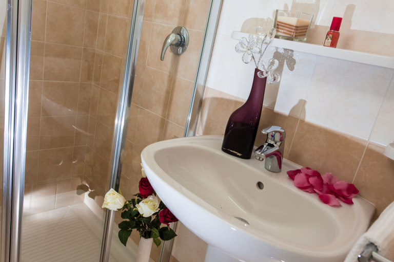 Bathroom 5, Hotel Ben Hur Beach & Breakfast, Forli' - Cesena