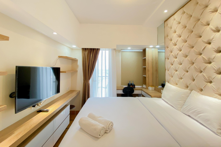 Others 3, Best and Comfy Studio Tokyo Riverside PIK 2 Apartment By Travelio, Tangerang