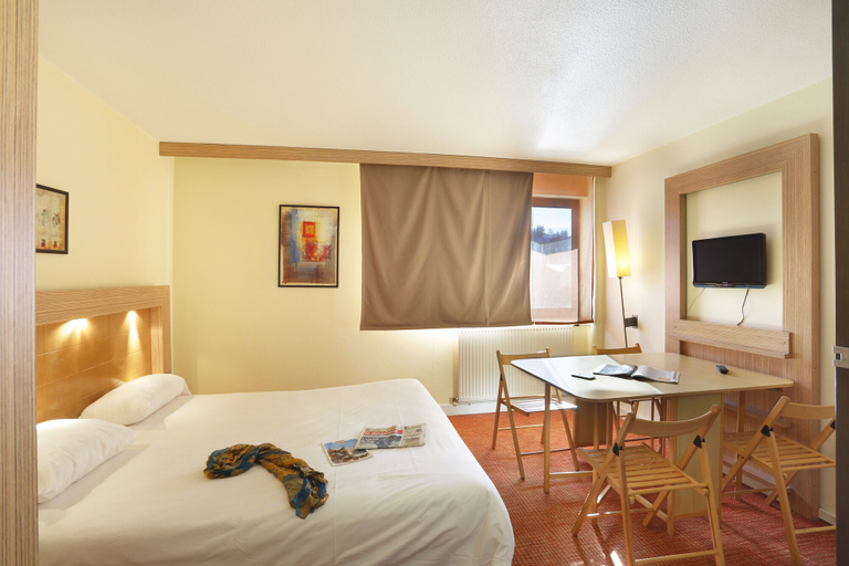 Bedroom 3, Suite Home Briancon Serre Chevalier, Hautes-Alpes