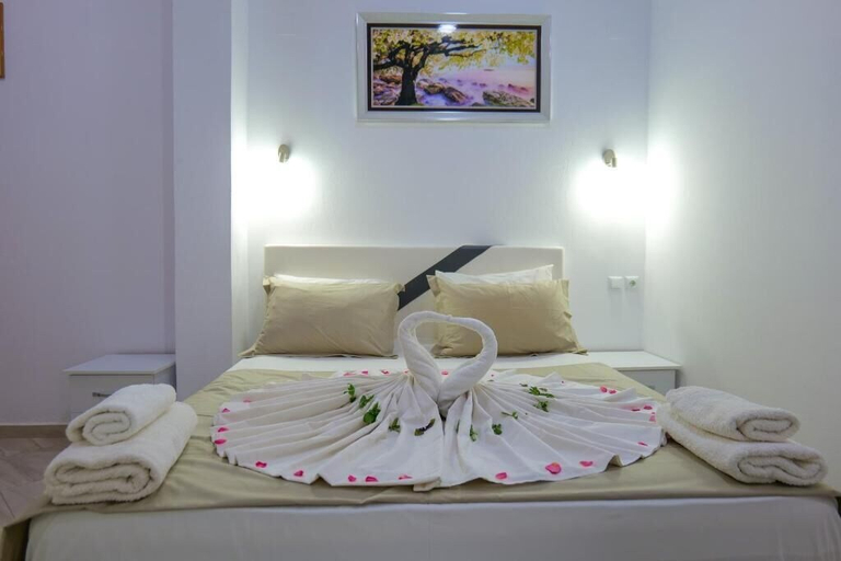 Bedroom 3, Hotel Chris, Sarandës