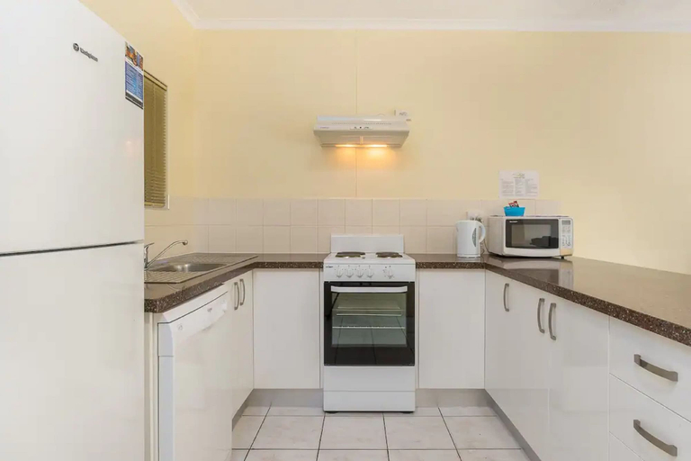Others 5, Tradewinds McLeod Holiday Apartments, Cairns