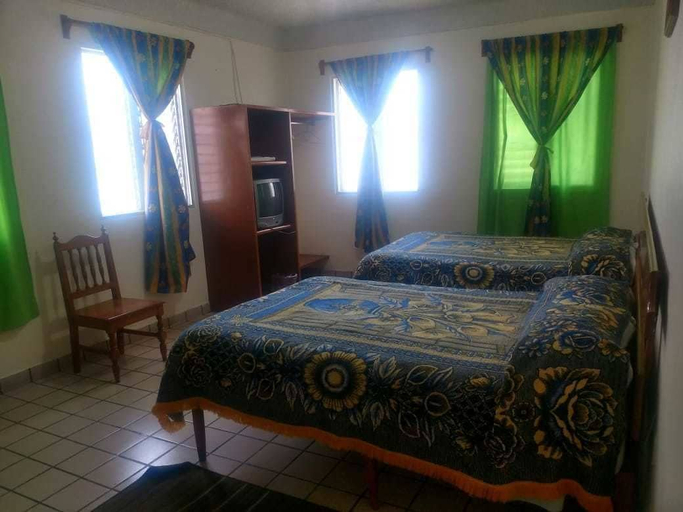 Bedroom 5, Monarca, Uruapan