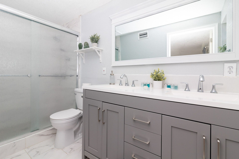 Bathroom 3, A Getaway on Walnut, Hillsborough