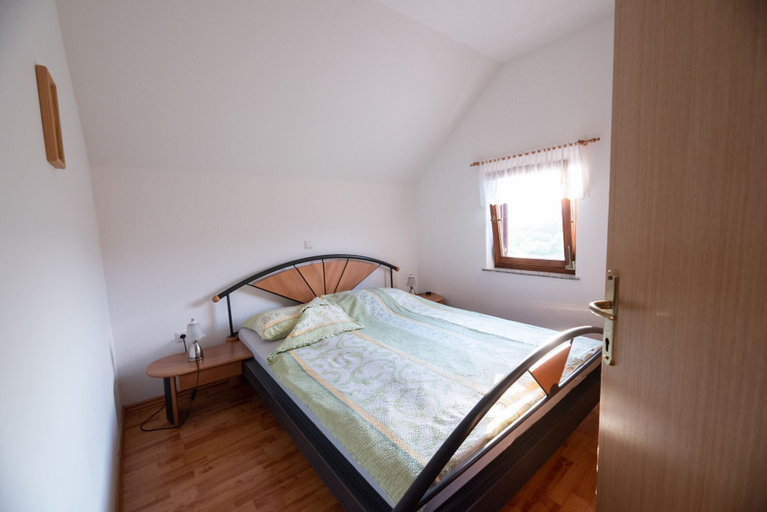 Bedroom 2, Vineyard Cottage Brodaric, Metlika