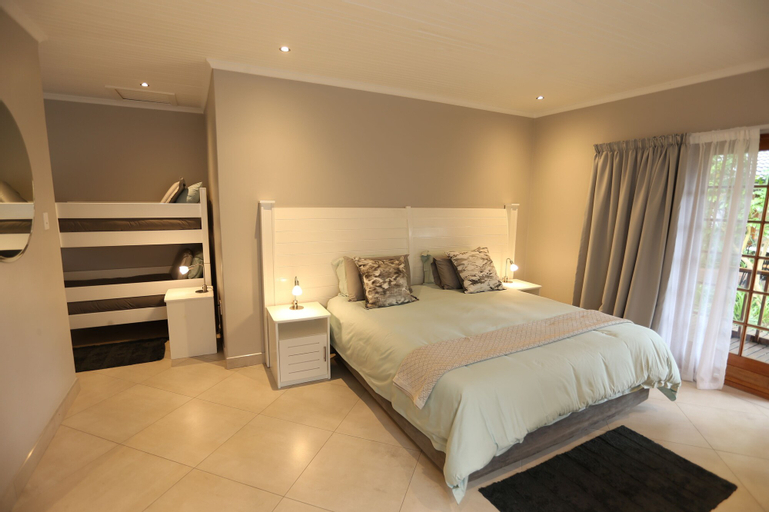 Bedroom 4, Rhino Coast Guest House, Umkhanyakude