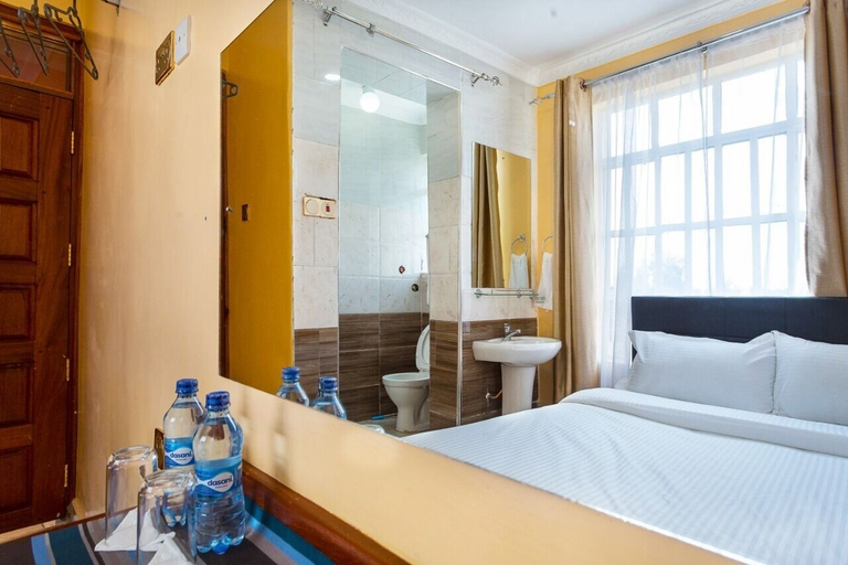 Bedroom 2, Kentania Hotel, Bahati