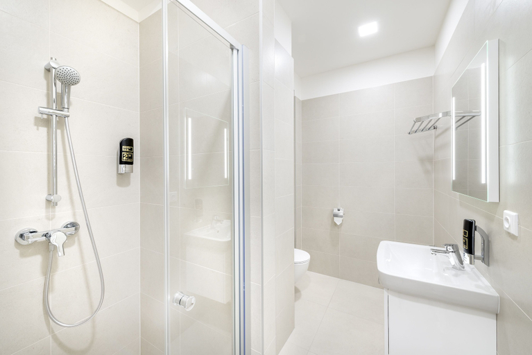 Bathroom 5, Downtown Suites Belohorska, Praha 6