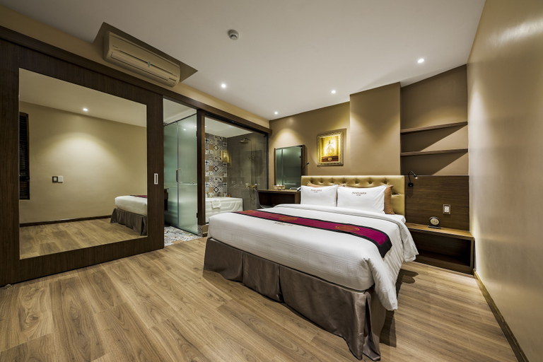 Bedroom 3, Sunflower CBQ Hotel, District 1