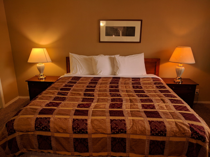 Bedroom 4, Ocean Shores Inn & Suites, Grays Harbor
