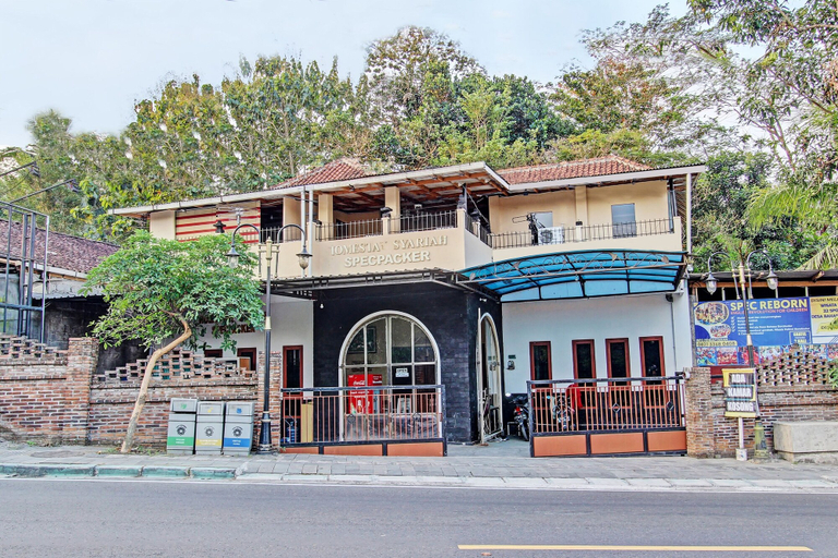 Exterior & Views 2, OYO 92851 Homestay Borobudur Specpacker Syariah, Magelang