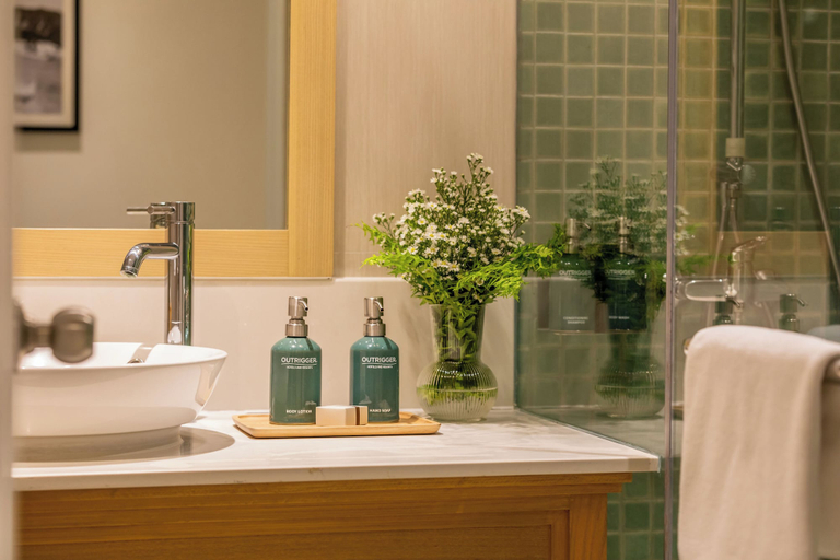 Bathroom 5, OUTRIGGER Surin Beach Resort, Pulau Phuket