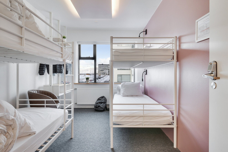 Bedroom 3, Lækur Hostel, Reykjavík