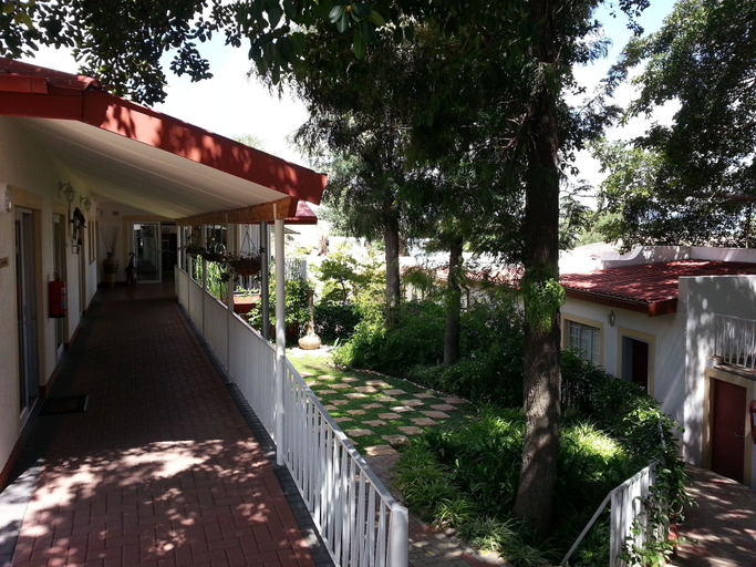 Exterior & Views 2, Hotel Pension Casa Africana, Windhoek East