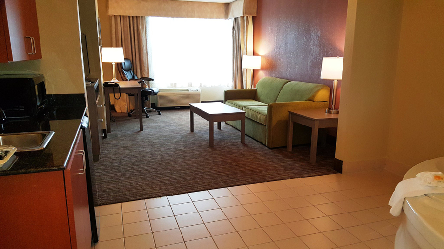 Bedroom 3, Holiday Inn SANTEE by IHG, Orangeburg