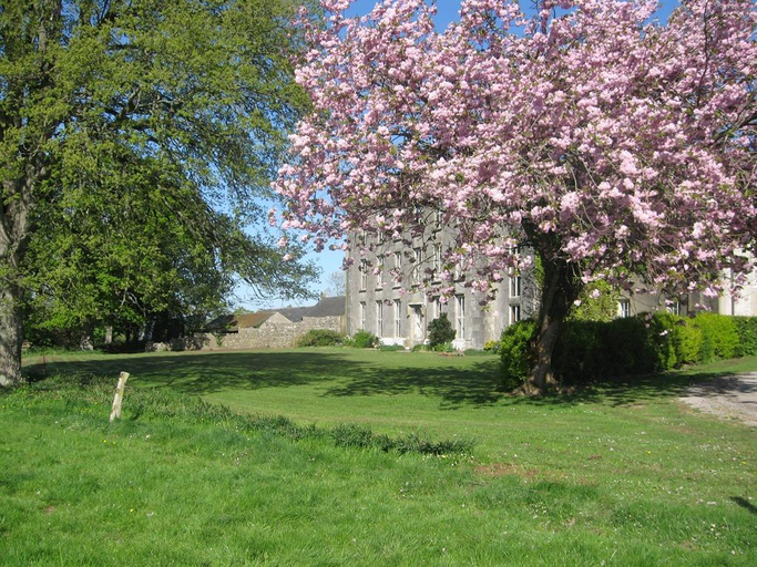 Others 3, Ash Hill B&B