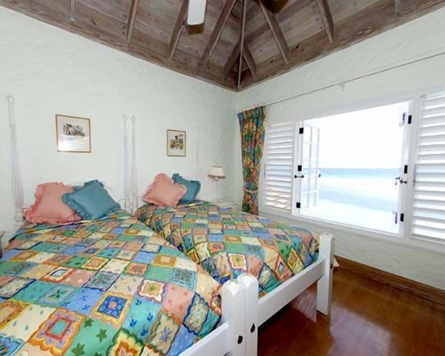 Bedroom 3, Bonne Amie