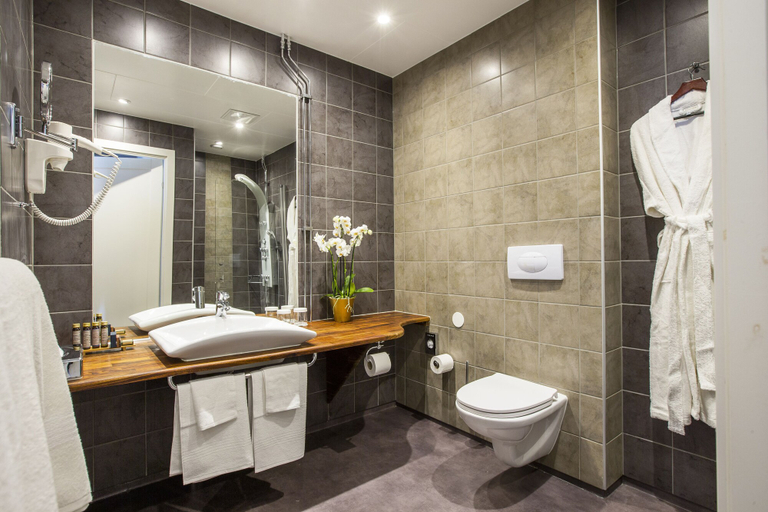 Bathroom 4, Sockerslottet hotell, Kristinehamn