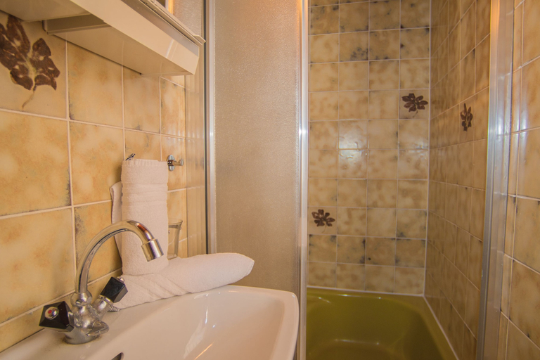 Bathroom 4, Hotel Restaurant Grünwalderhof, Innsbruck Land