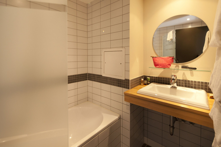 Bathroom 5, Le Grand Hotel Du Hohwald, Bas-Rhin