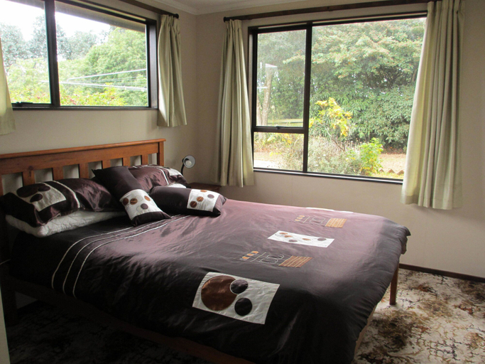 Bedroom 3, Catlins Lake Sanctuary, Clutha