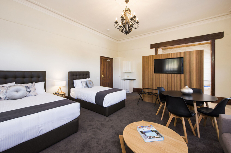 Bedroom 30