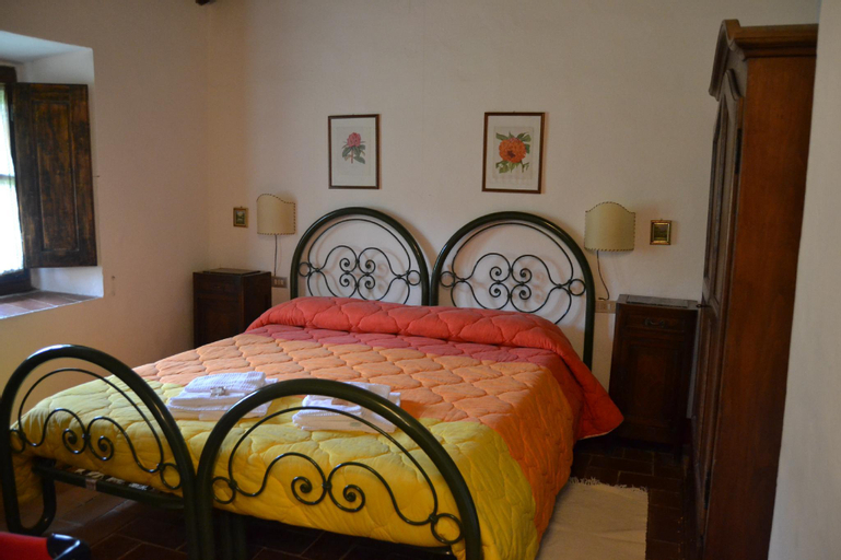 Bedroom, Nature and genuine hospitality, Arezzo
