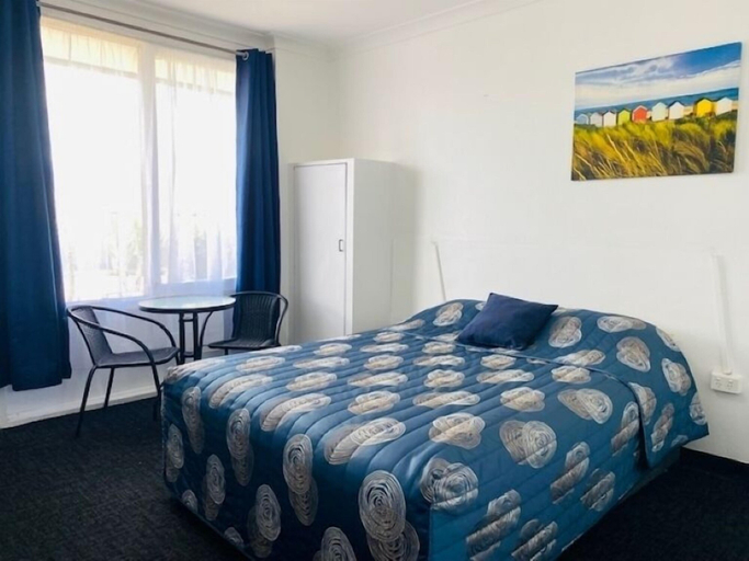 Bedroom 3, Tamworth Budget Motel, Tamworth Regional - Pt A