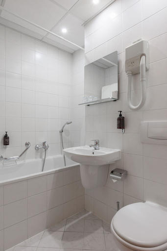 Bathroom 4, OREA Hotel Voro Brno, Brno