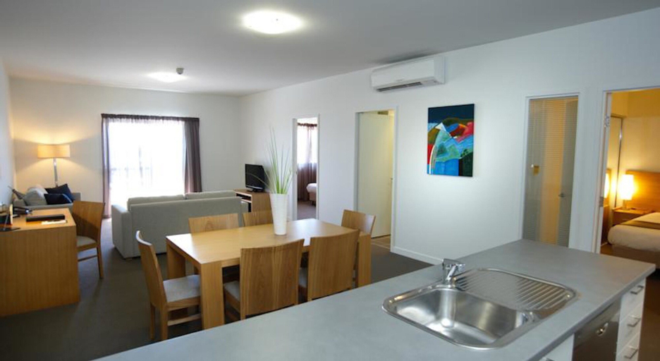 Dining Room 10