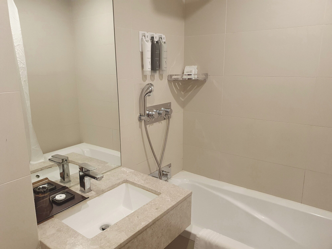 Bathroom 11