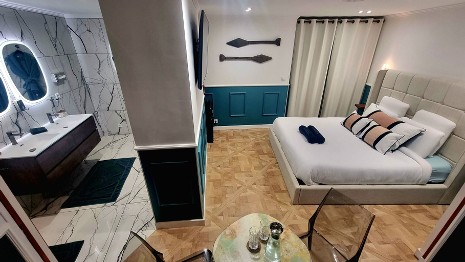 Bedroom 4, La Belle Endormie B&B, Gironde