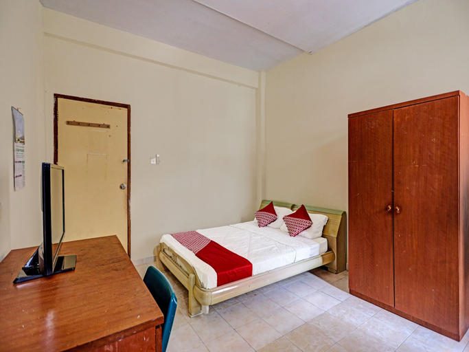 Bedroom 3, OYO 91636 Kak Dadut Homestay, Batam