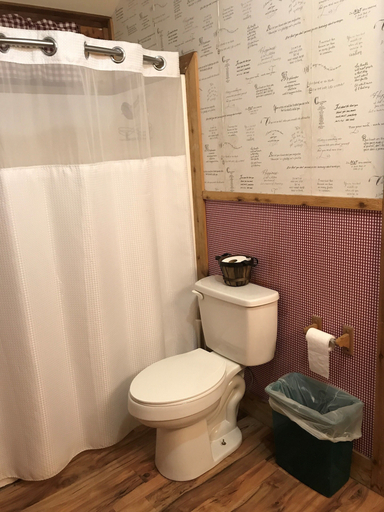 Bathroom, A Peace of Heaven Cabins, Bandera