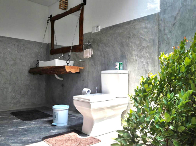 Bathroom 3, Habarana Ambasewana Resort, Palugaswewa