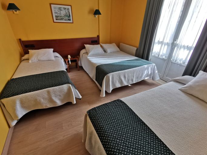 Bedroom 3, Hotel San Jacobo, A Coruña