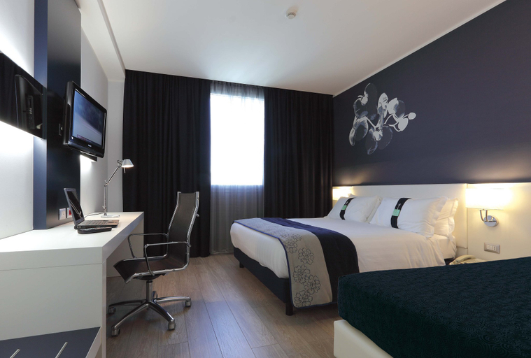 Bedroom 4, Holiday Inn NORD-ZARA by IHG, Milano